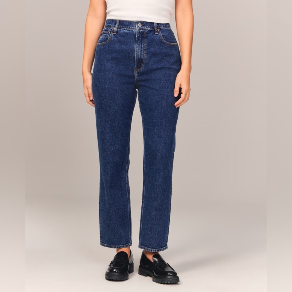 Abercrombie Curve Love Ultra High Rise Ankle Straight Jean